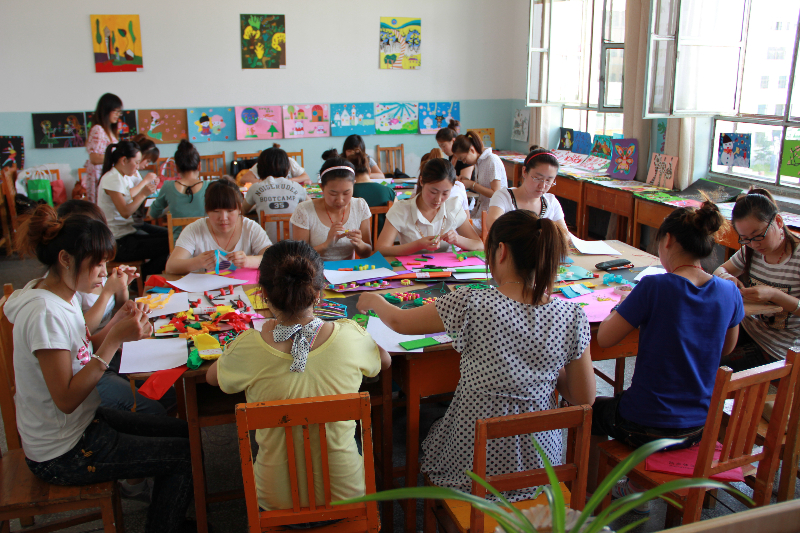 学前专业手工课.jpg