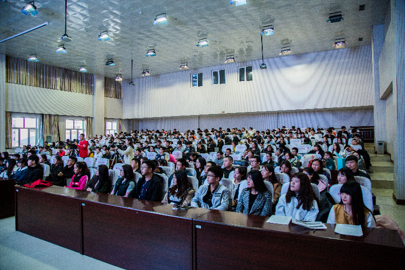数媒宣传1.jpg